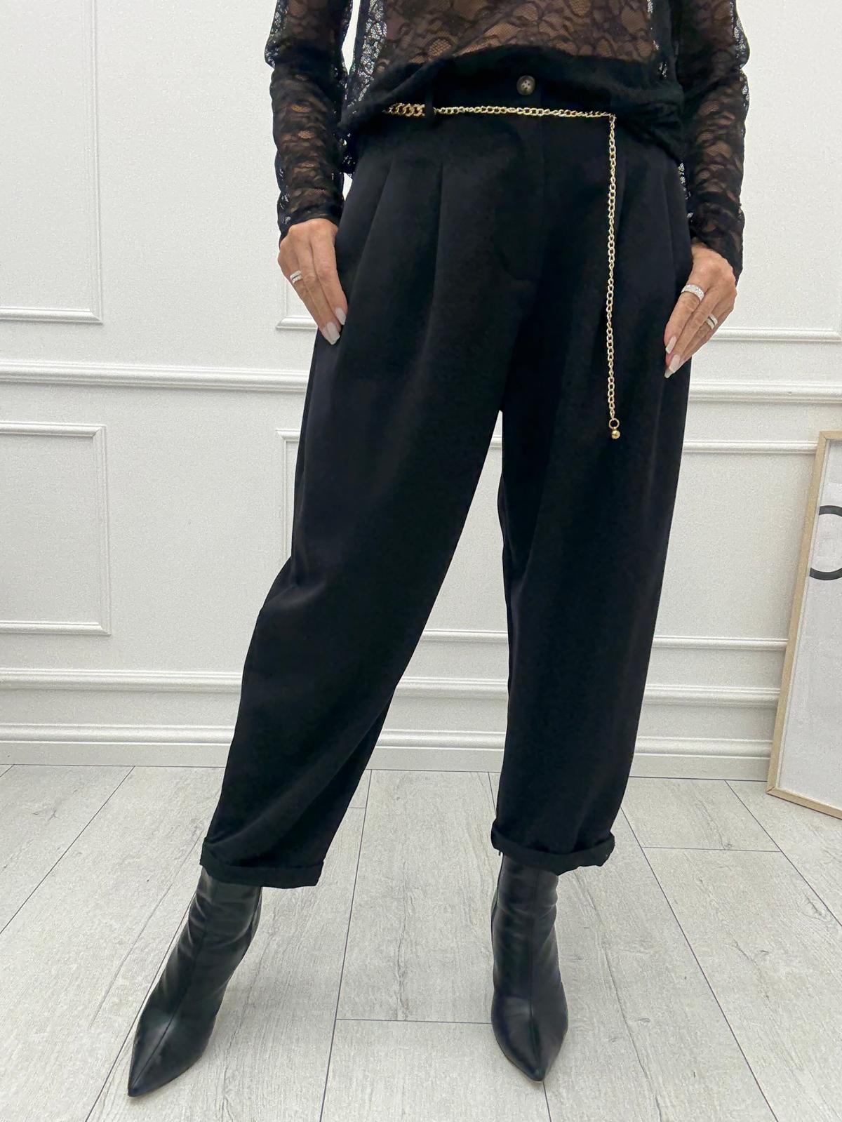 Czarne Spodnie Slim Boyfriend