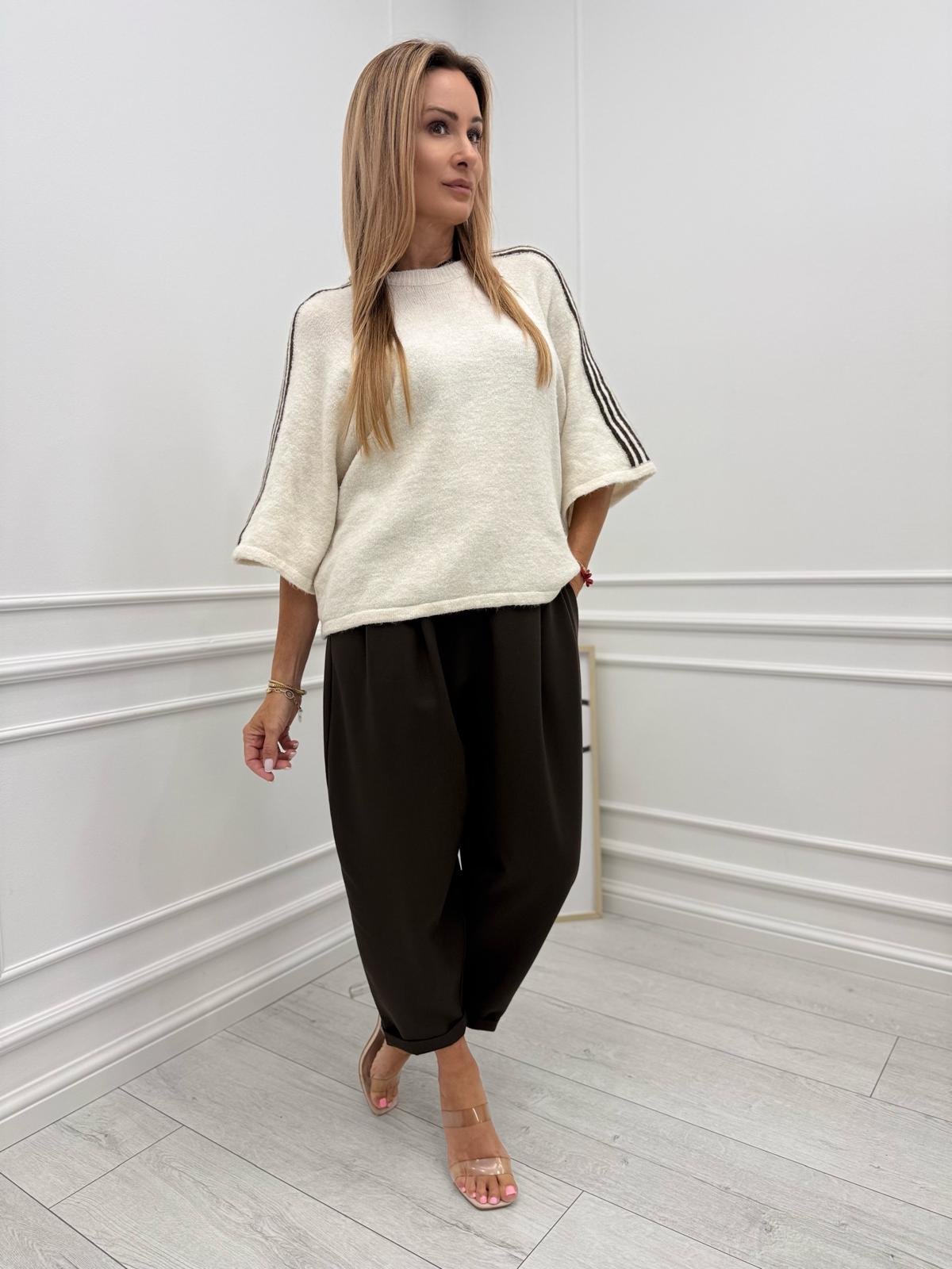 Sweter z Lampasem na Rękawie Ecru