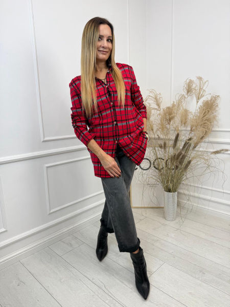 Czerwona Koszula w Kratę Minouu