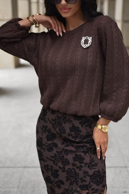  Czekoladowy Sweterek ze Splotem Warkoczowym Xana