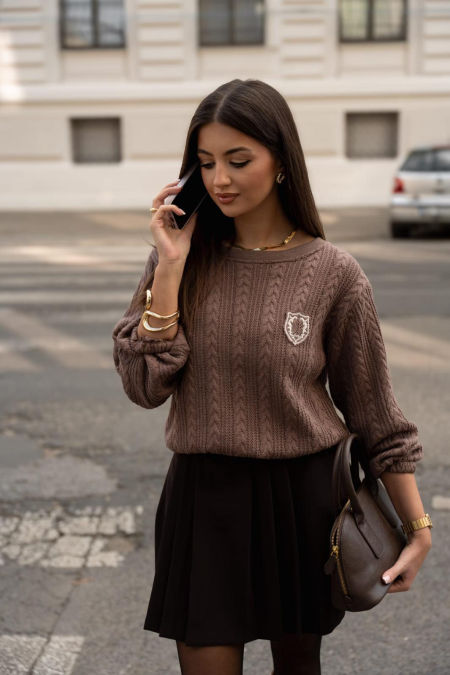  Mleczna Czekolada Sweterek ze Splotem Warkoczowym Xana