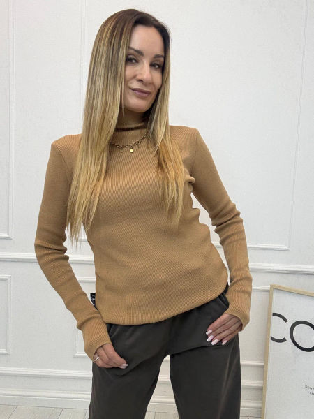 Koniakowy Sweter Minouu Półgolf Wiskoza 