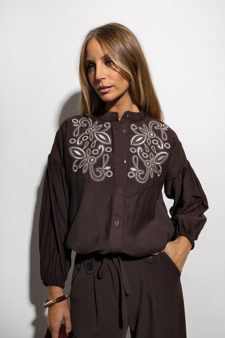 Czekoladowa Wiskozowa Koszula z Haftem XANA  