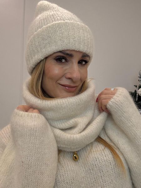 Dwuczęściowy Komplet z Kid - Moher Minouu Jasny Beż