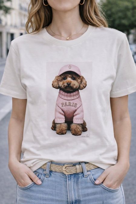 Biała Bluzka T-shirt Nooda Model Pudel Toy w Różowym Sweterku