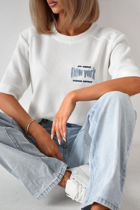 Bluzka Xana Ecru z Napisem New York