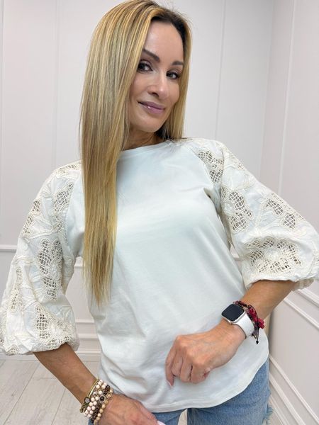 Bluzka z Koronkowymi Rękawami 