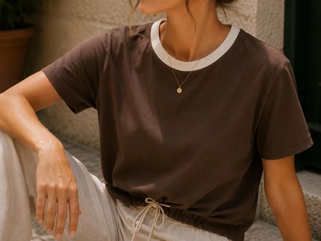 Czekolada Bluzka T-shirt Nooda z Beżową Lamówką
