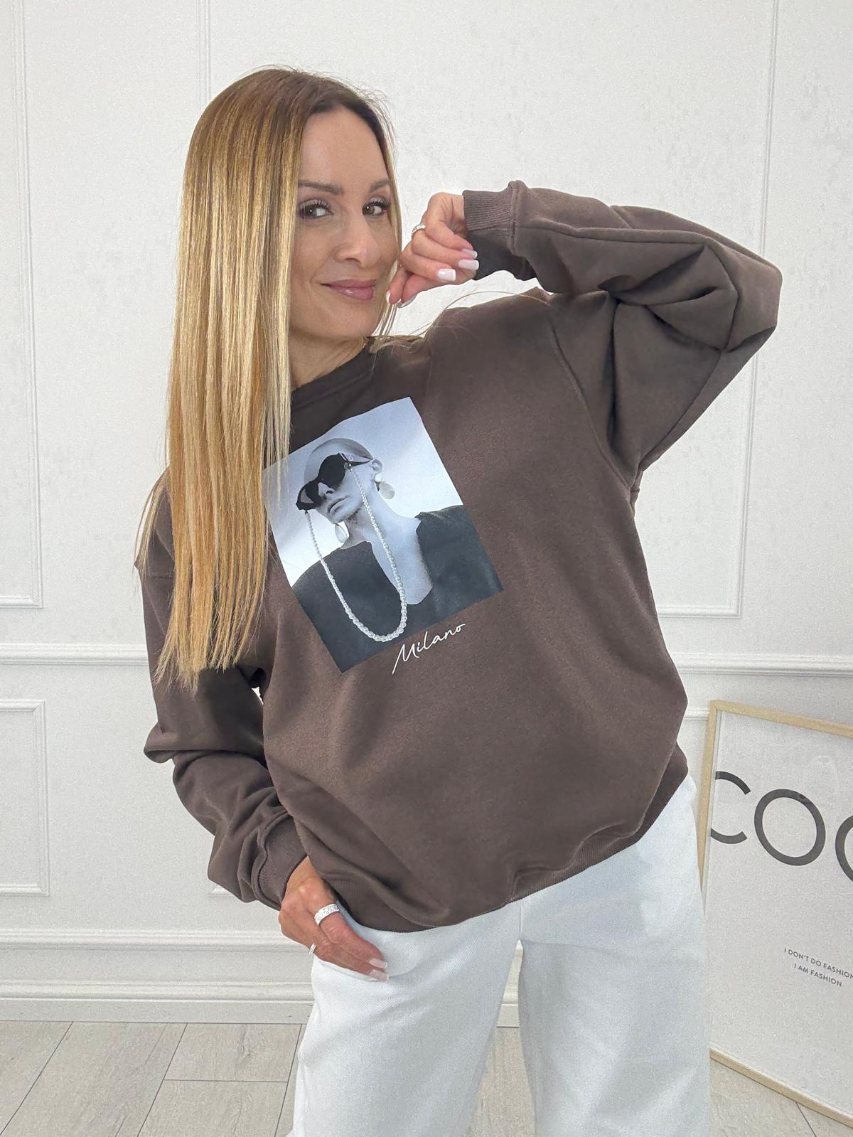 Bluza Dziewczyna z Perłami z Nooda Czekolada