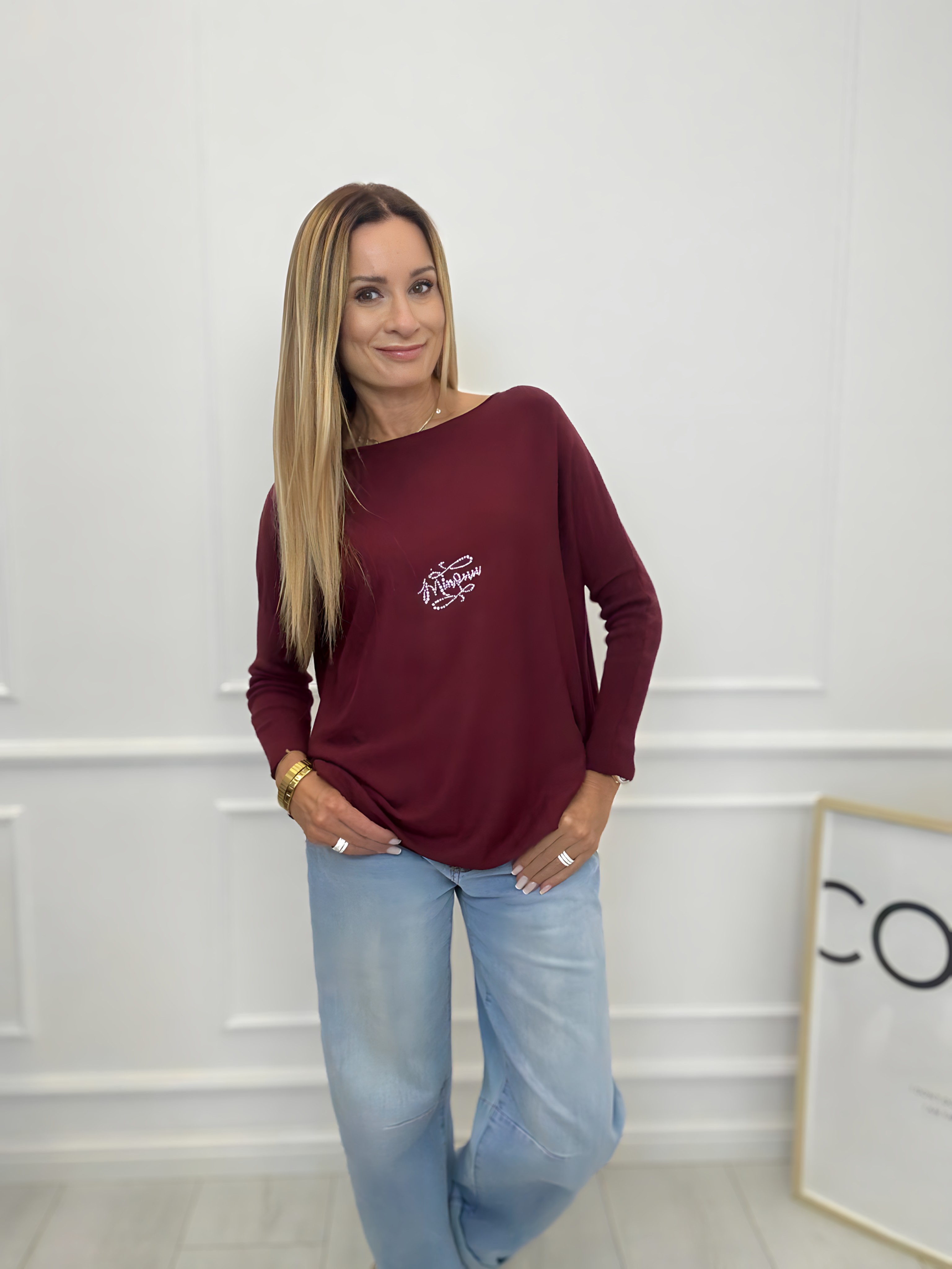Bluzka Sweter Minouu z Diamentowym Logo Wino