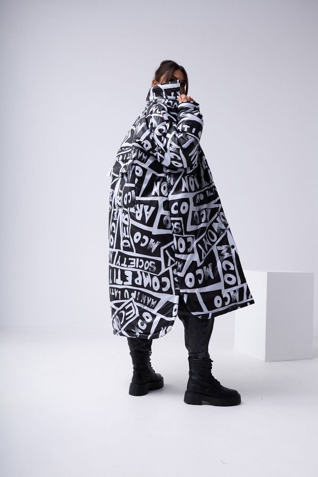 Płaszcz Pocket (czarny) Miss City Official