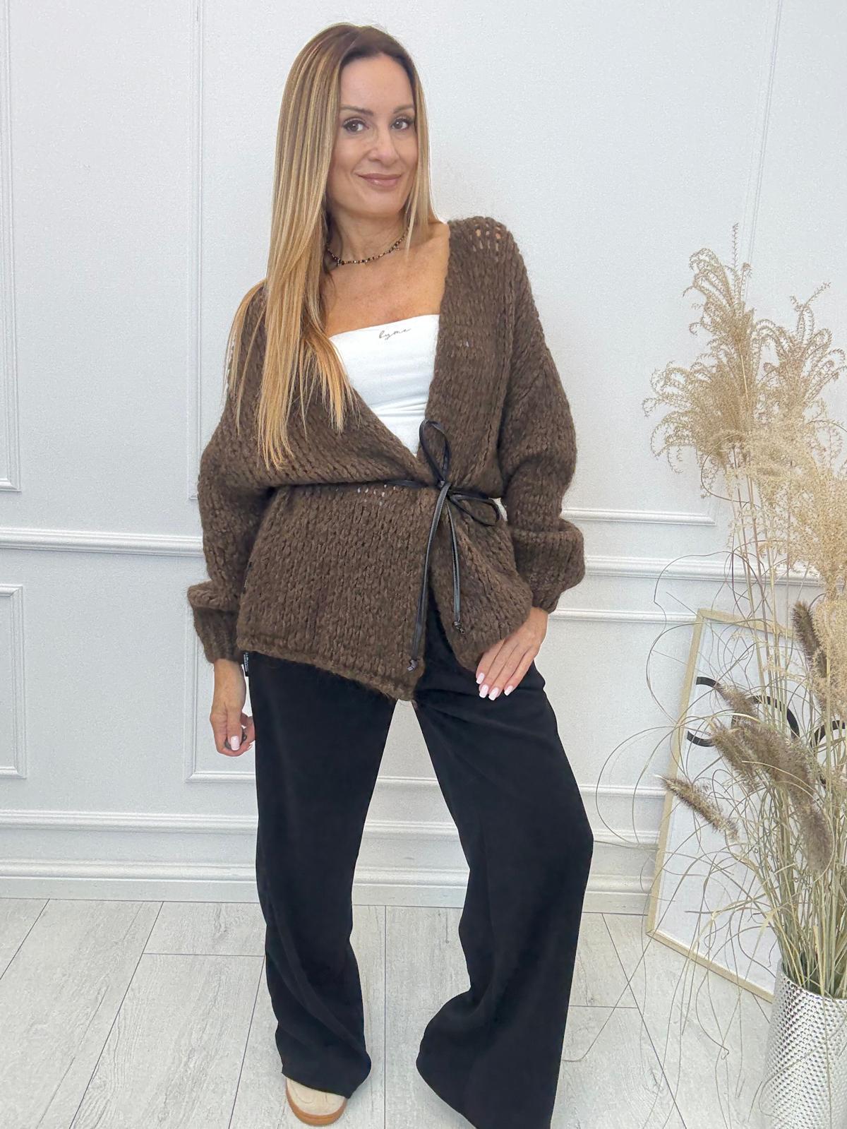 Sweter Kardigan z Paseczkiem Minouu Czekolada 