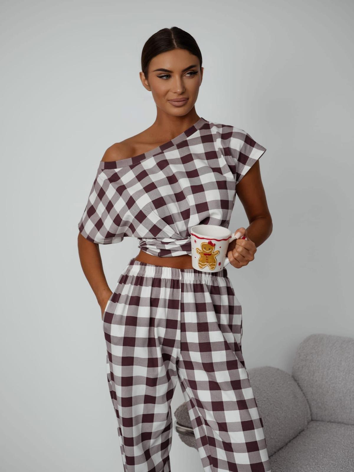 Biała Piżamka BOCCA w Brązową Kratkę