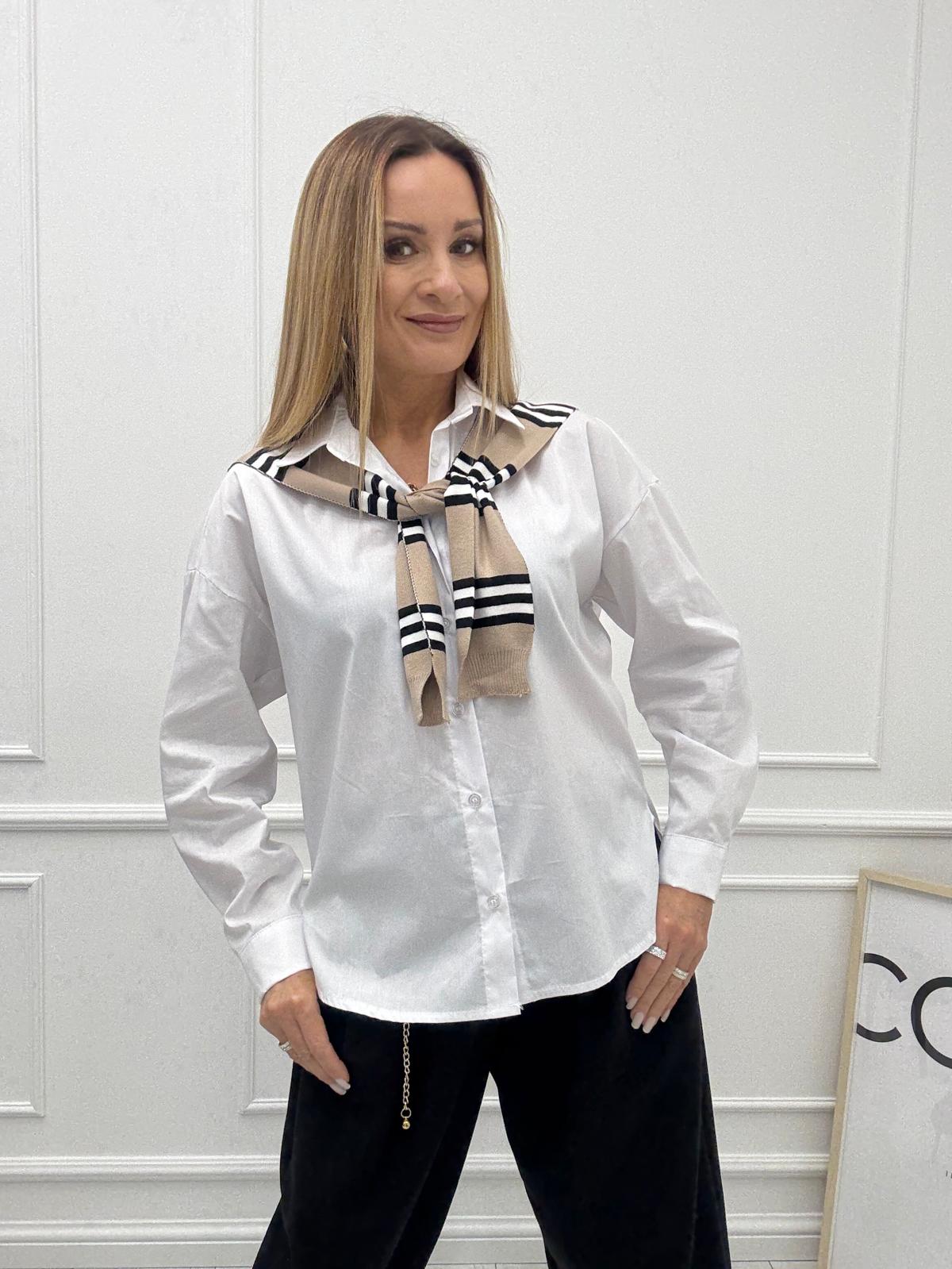 Biała Koszula z Nakładanym Swetrowym Szalem MIHO'S