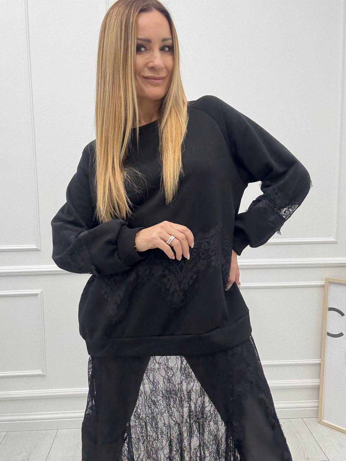 Czarna Bluza z Koronkową Spódnicą