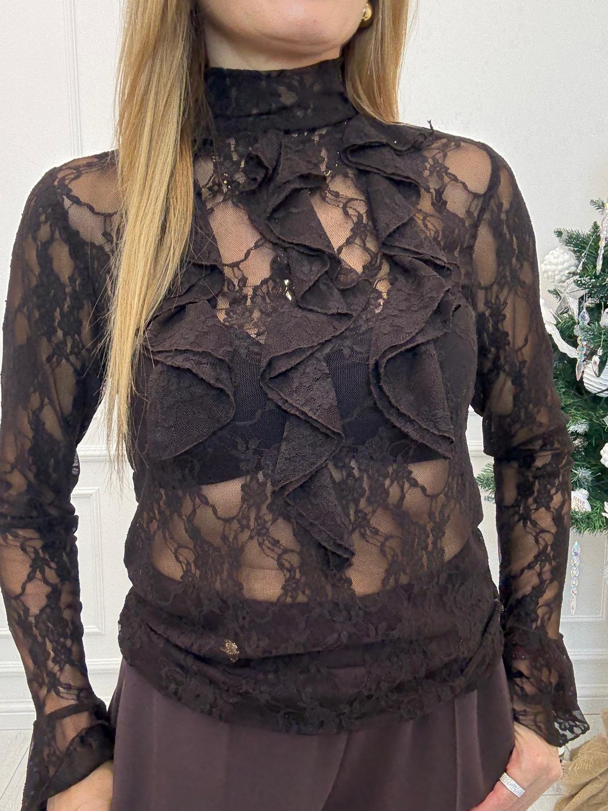 Czekoladowy Półgolf Koronkowy z Żabotem Minouu