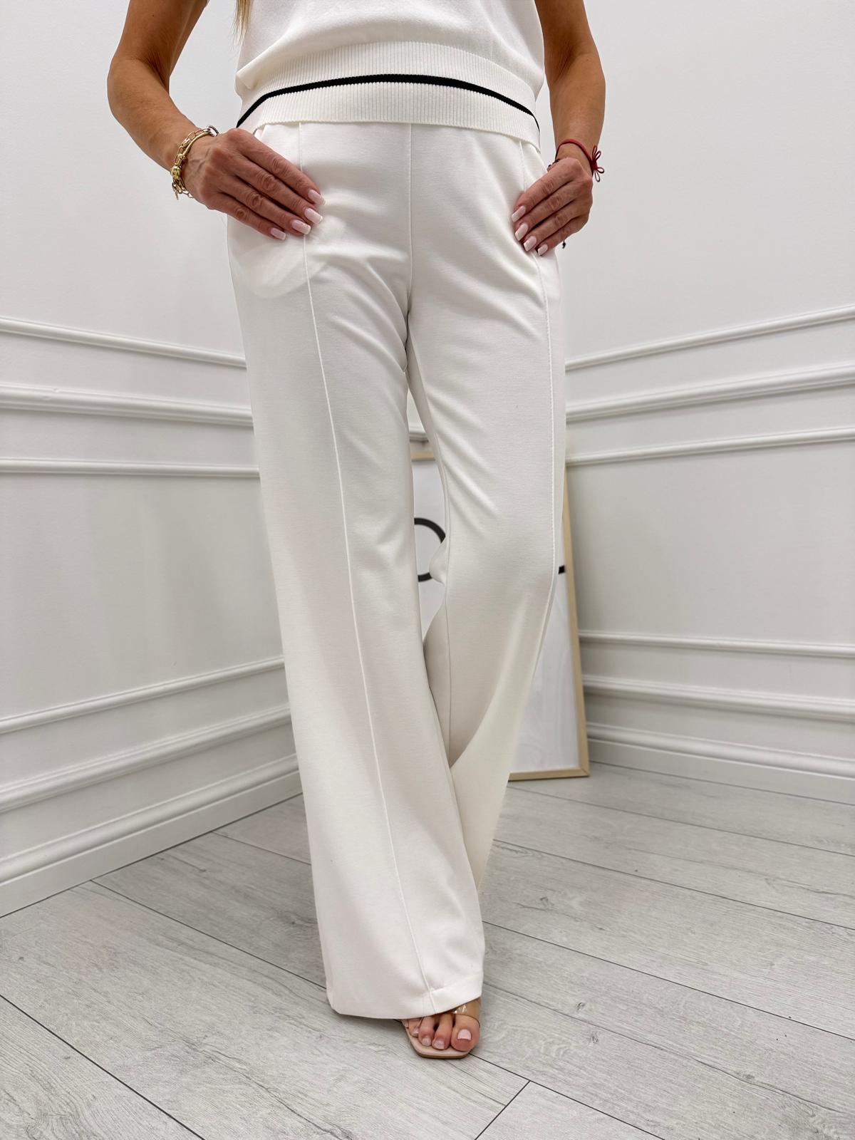 Eleganckie Spodnie Delikatne Dzwony BOCCA Białe