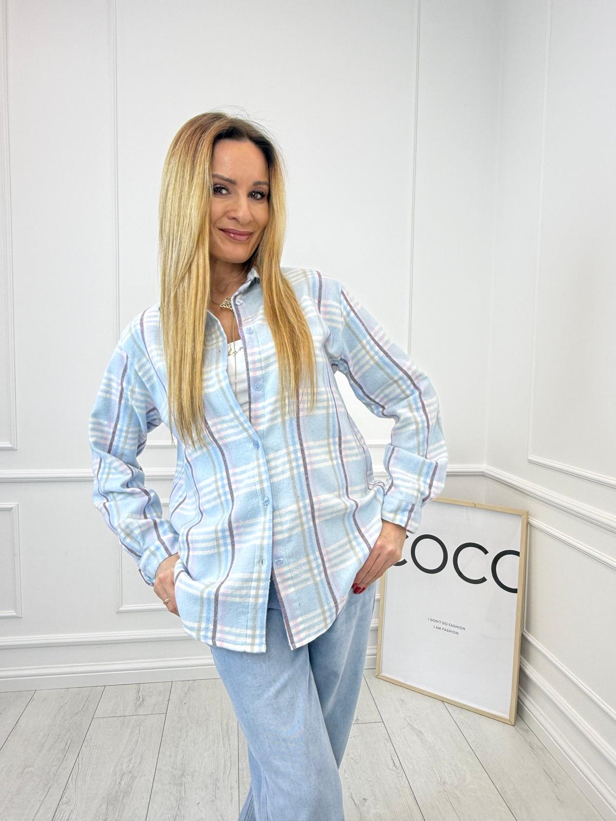 Błękitna Koszula w Kratkę 