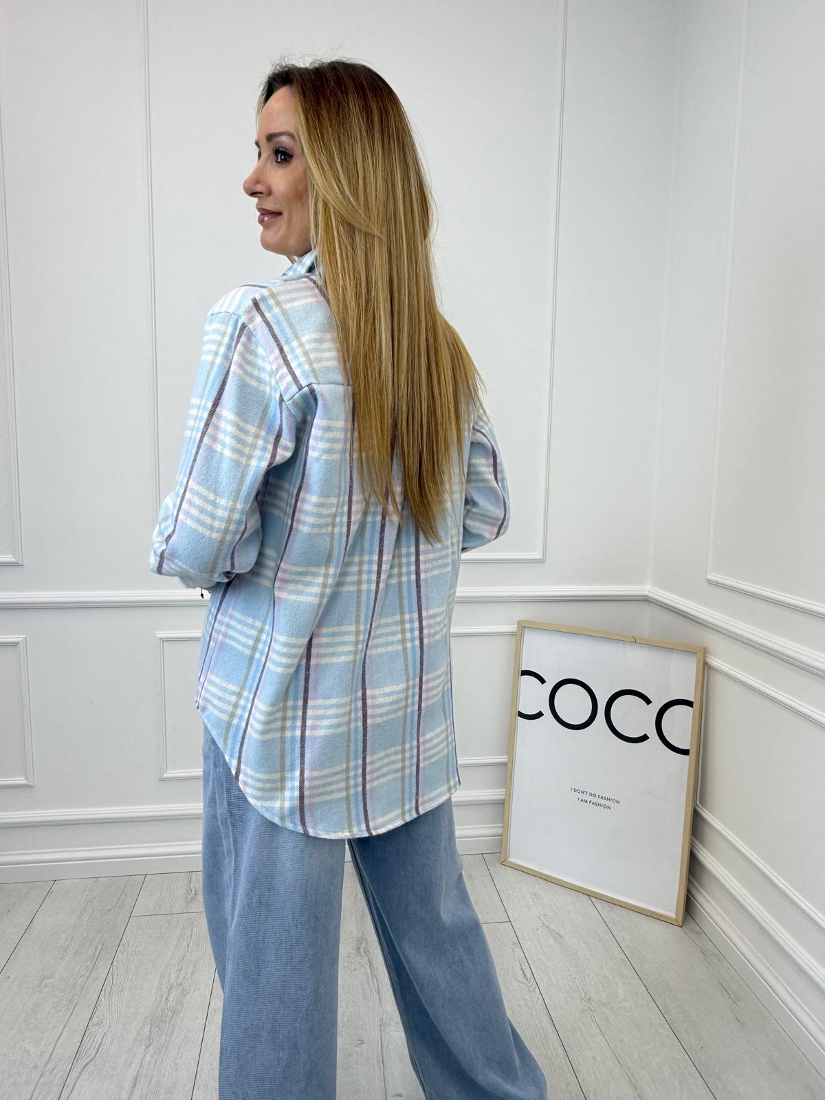 Błękitna Koszula w Kratkę 