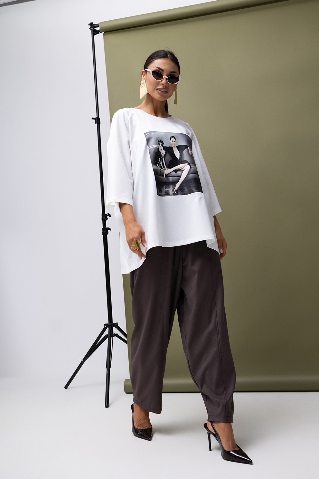 Damski T-shirt Madame (biały) Miss City Official 