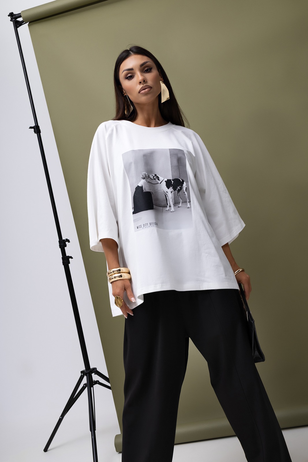 Damski T-shirt Kiss (biały) Miss City Official 