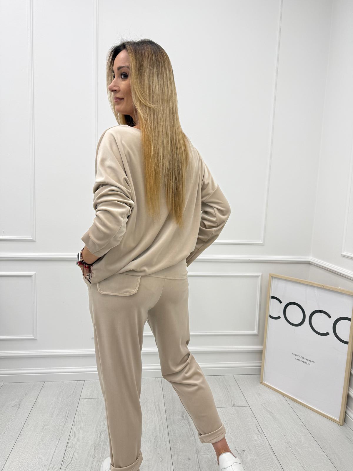 Beżowy Welurowy Komplet Dresowy Minouu Spodnie Patka & Bluzka Agnes 