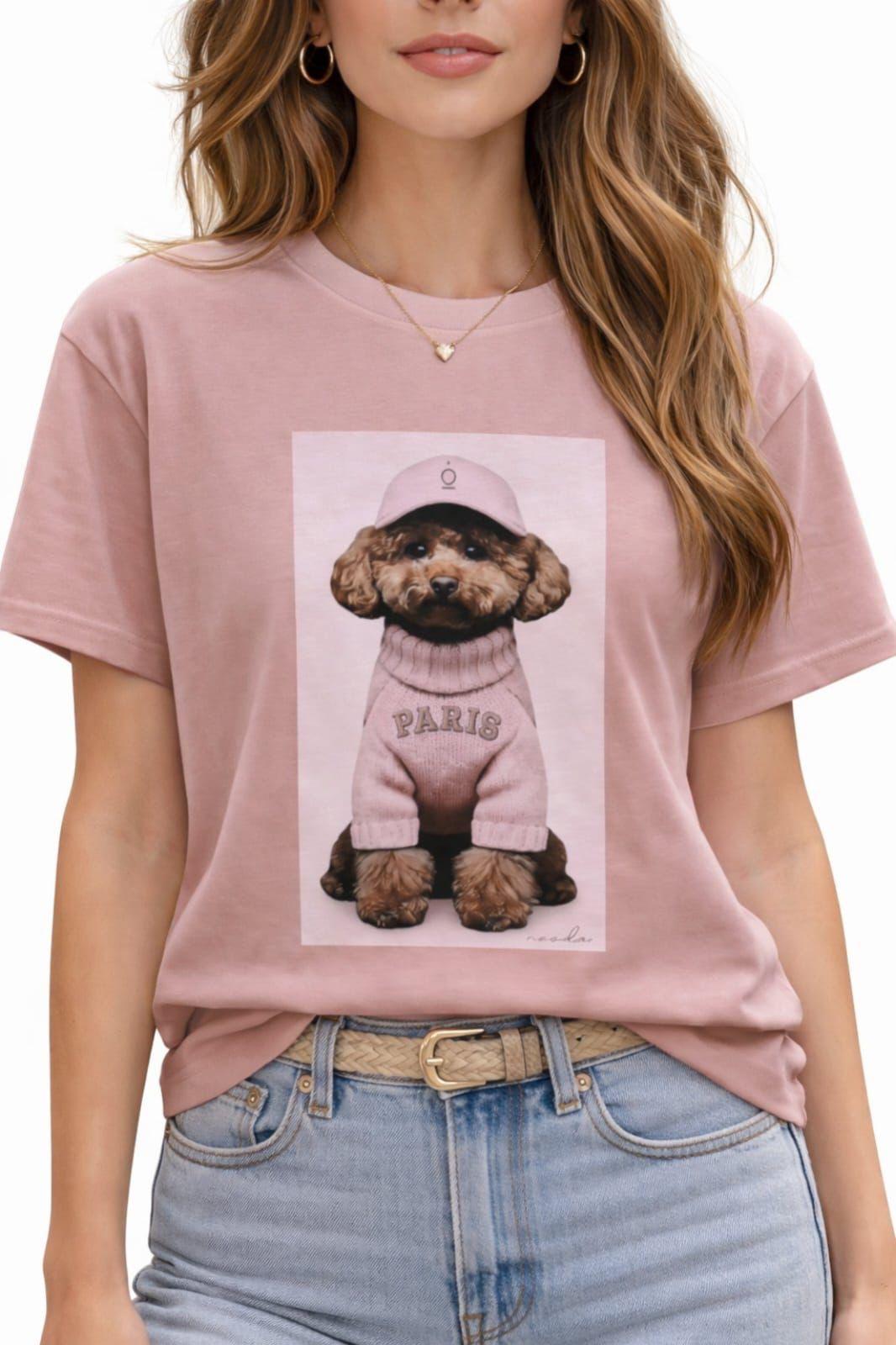 Pudrowa Bluzka T-shirt Nooda Model Pudel Toy w Różowym Sweterku