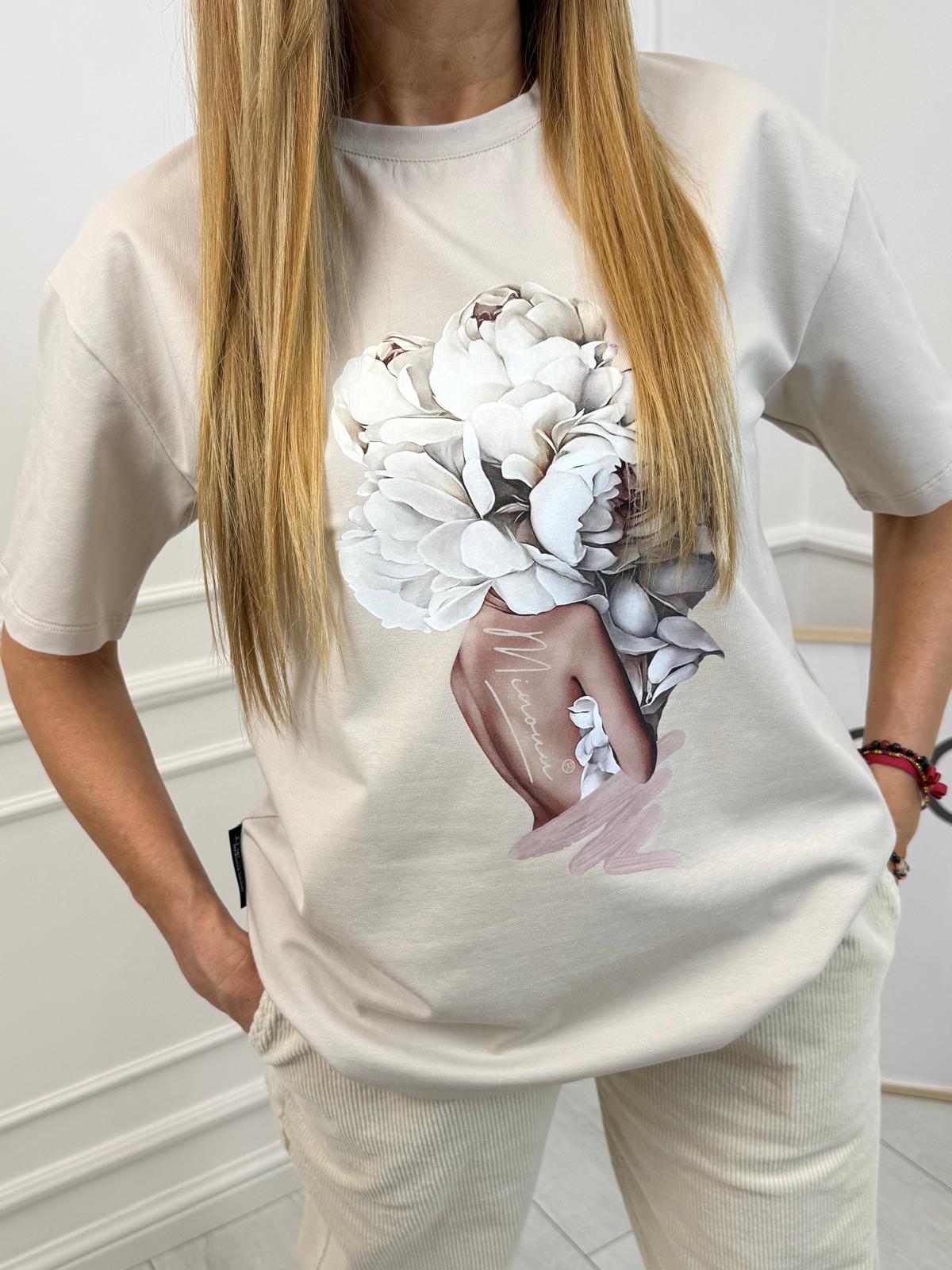 Bluzka T-shirt Minouu Kobieta z Piwoniami Kolor Beżowy