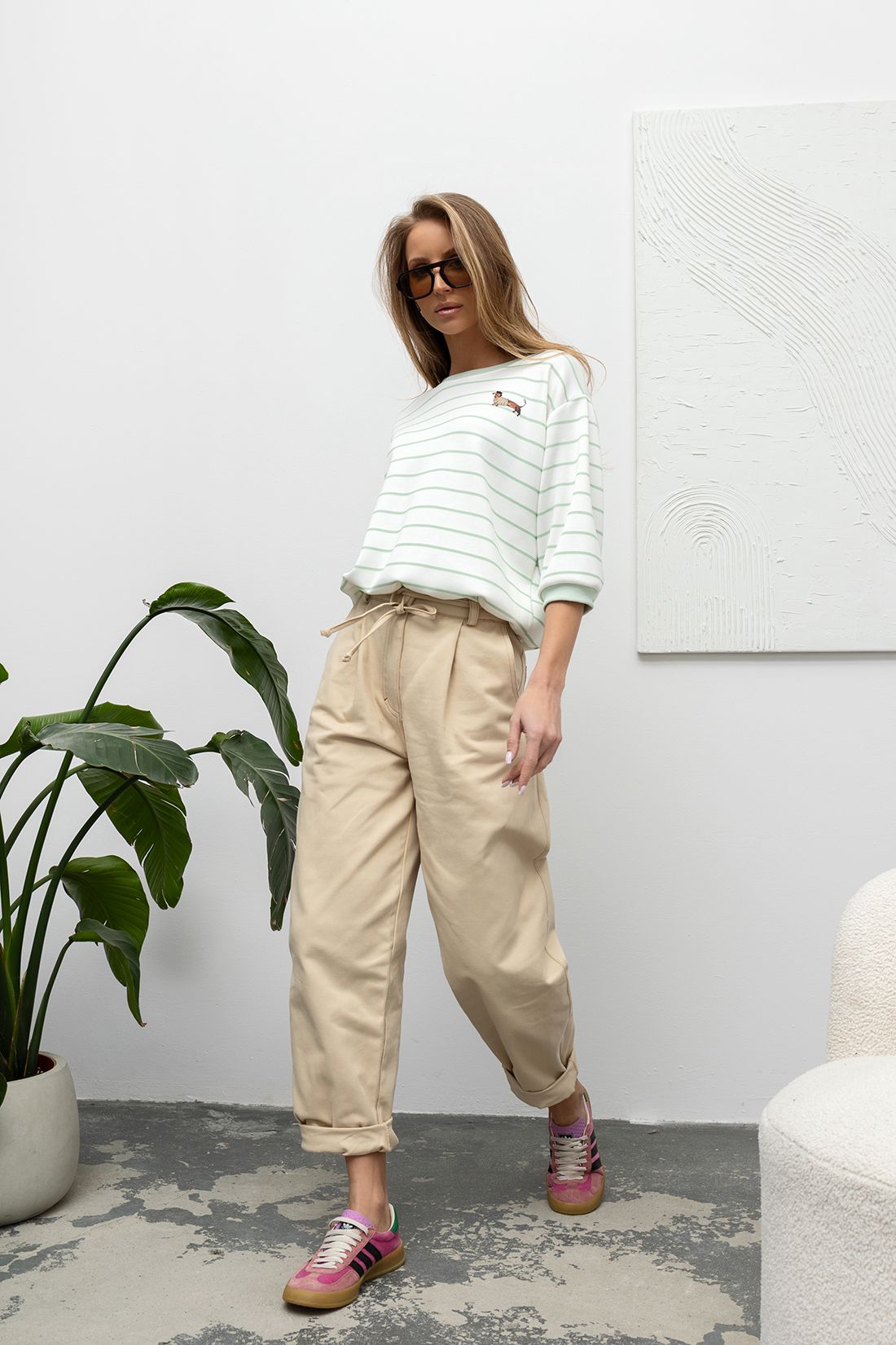 Bluza z Jamniczkiem Xana Kolor Matcha z Białym