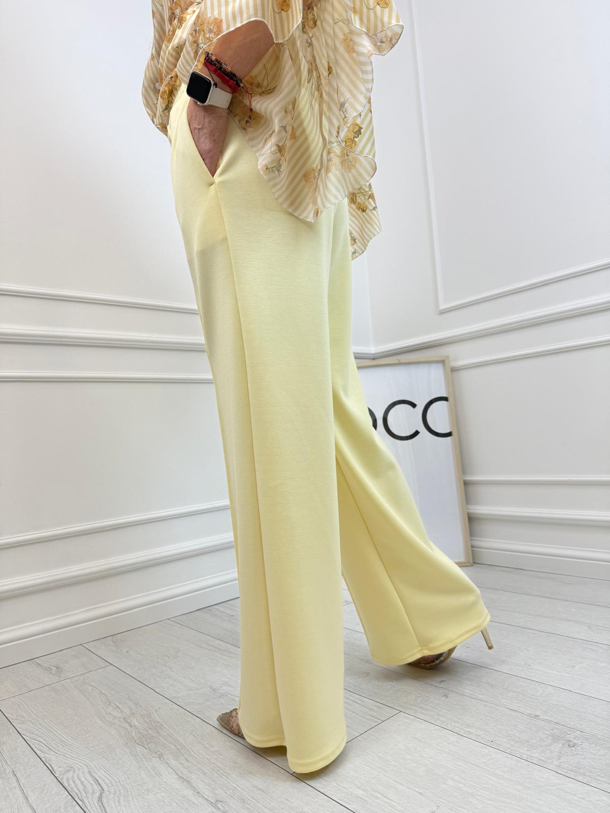 Akacjowe Szwedy Spodnie z Wysokim Stanem Minouu