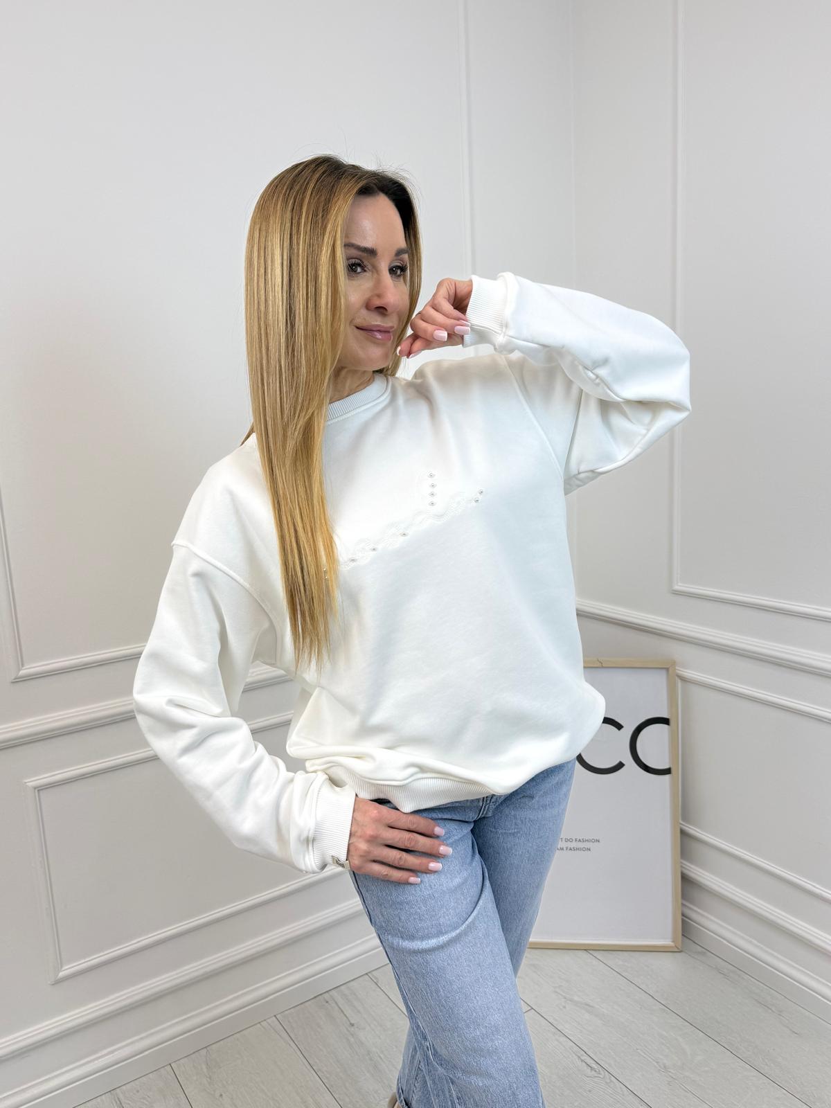 Bluza Nooda Biała z Perłowym Logo