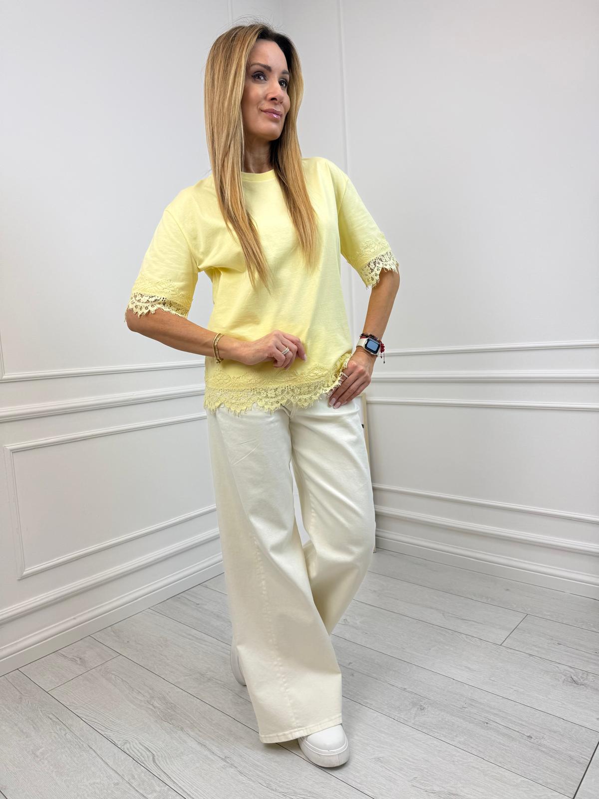 Żółta Bluzka T-shirt z Koronkowym Wykończeniem LUMINA
