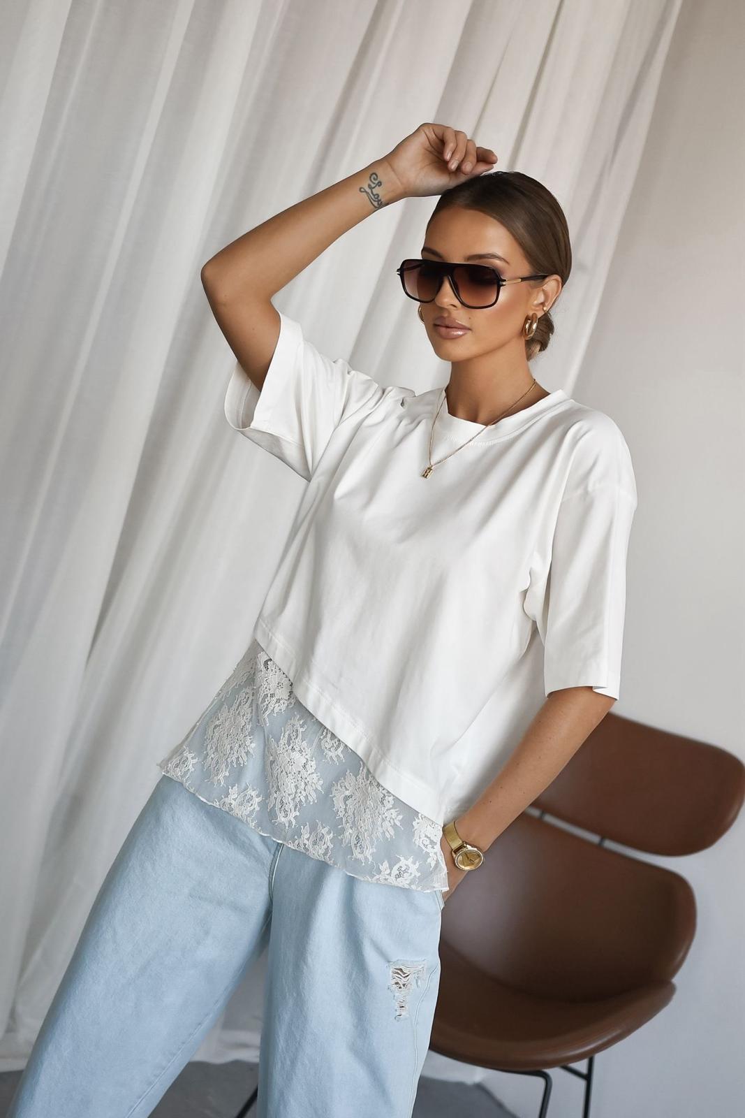 Bluzka z Koronkową Wstawką XANA Kremowa 