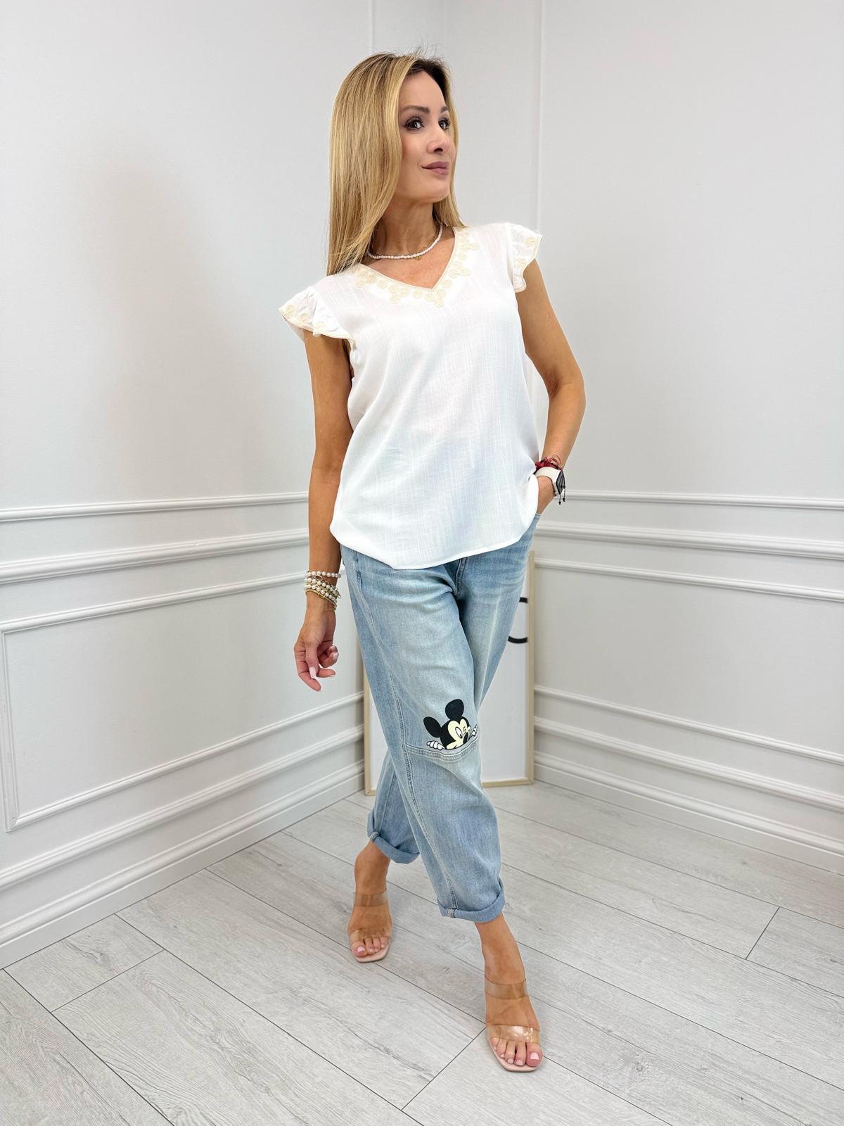 Elegancka Biała Bluzka z Haftem