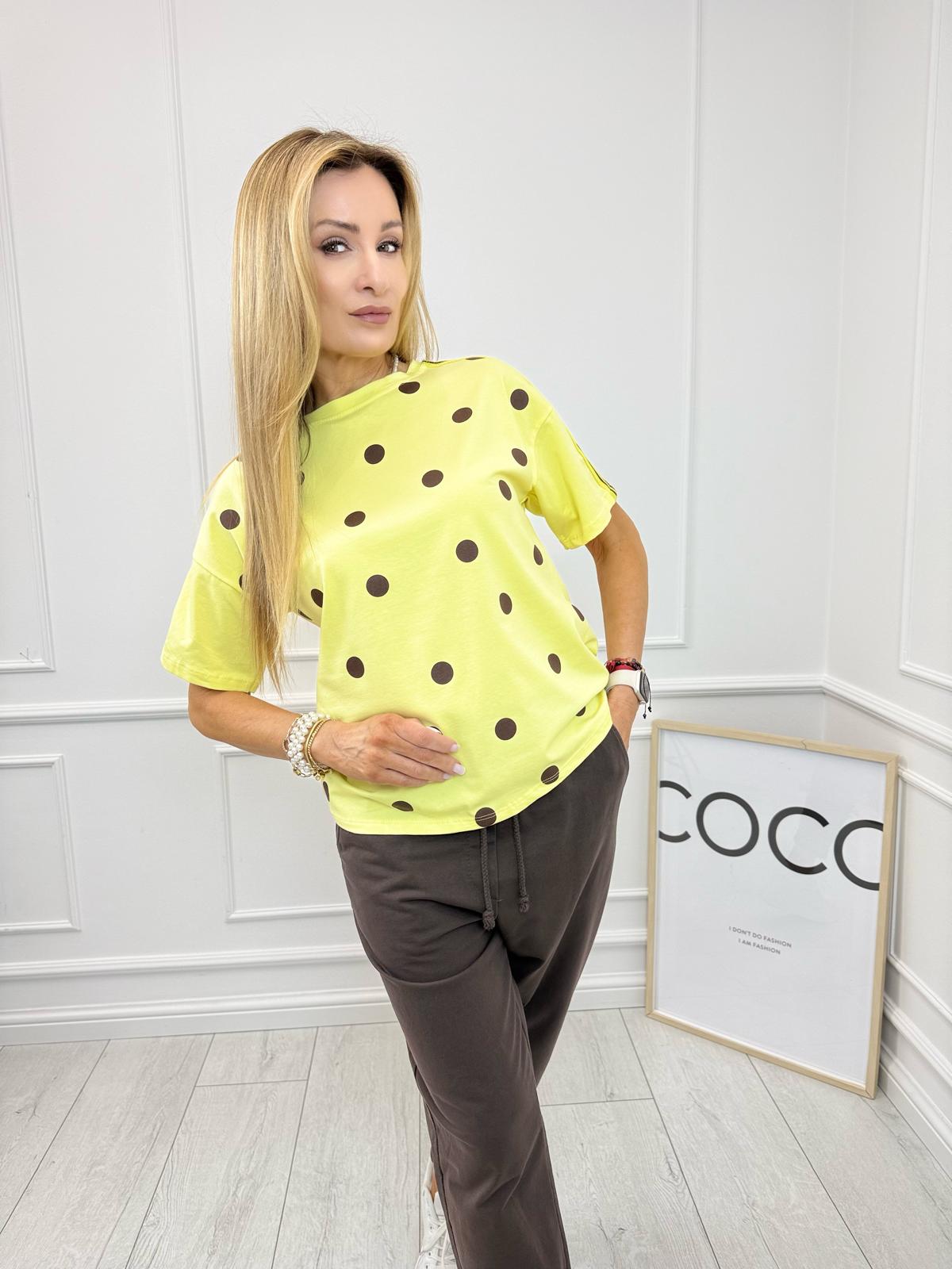 Żółty T-shirt MIHO'S w Groszki