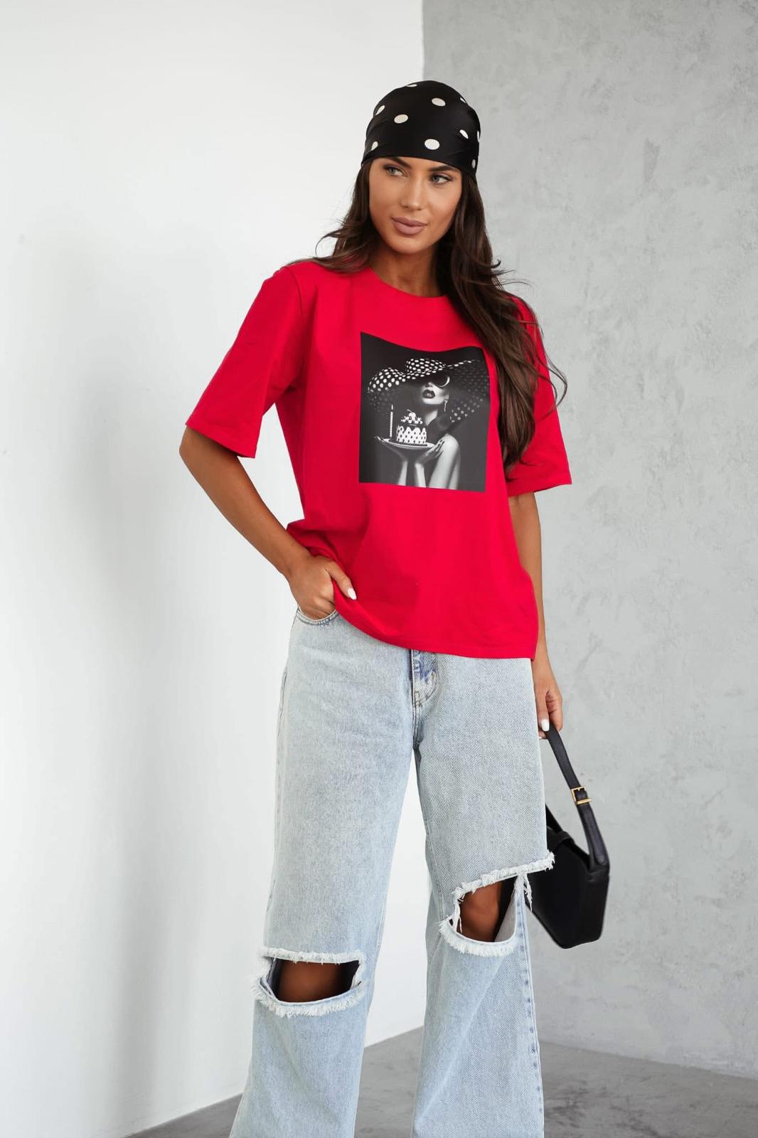 Bluzeczka T-shirt BOCCA Kobieta w Kapeluszu Czerwona