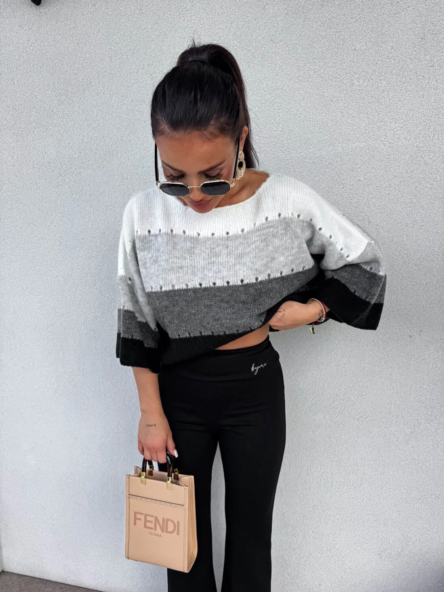 Sweter BY Me Szary z Czarnym