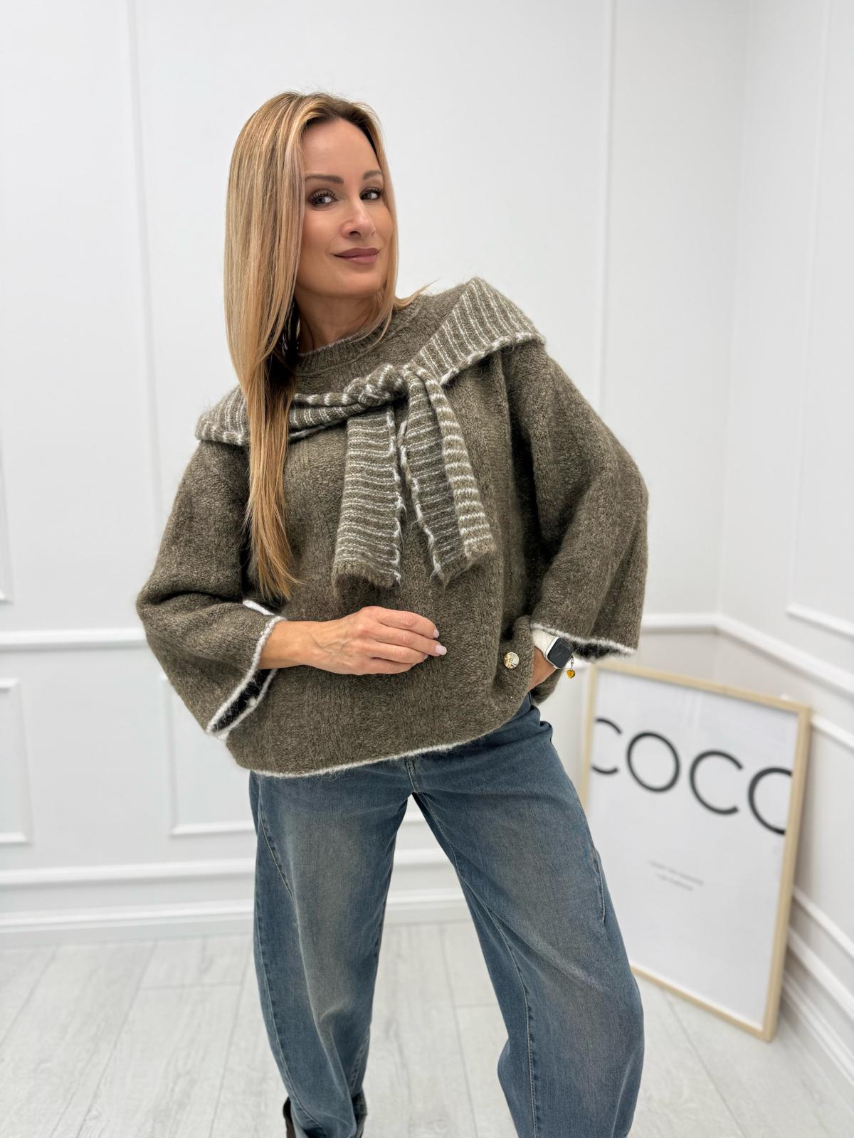 Moherowy Sweter Minouu Soft Hood