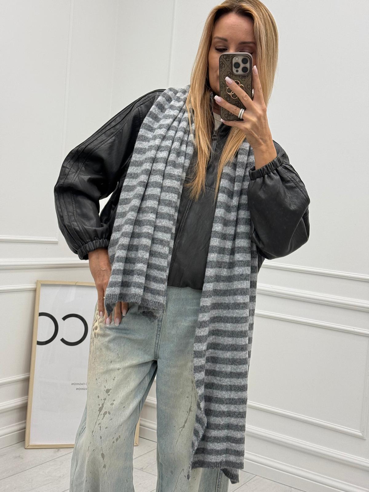 Szalik Dzianinowy w Paski Soft Stripes Szary